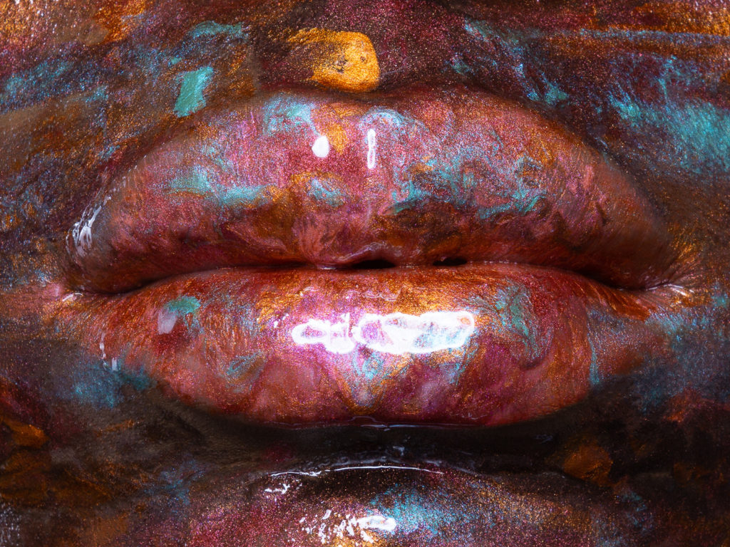 Ad Retouch Studio lip gloss series image