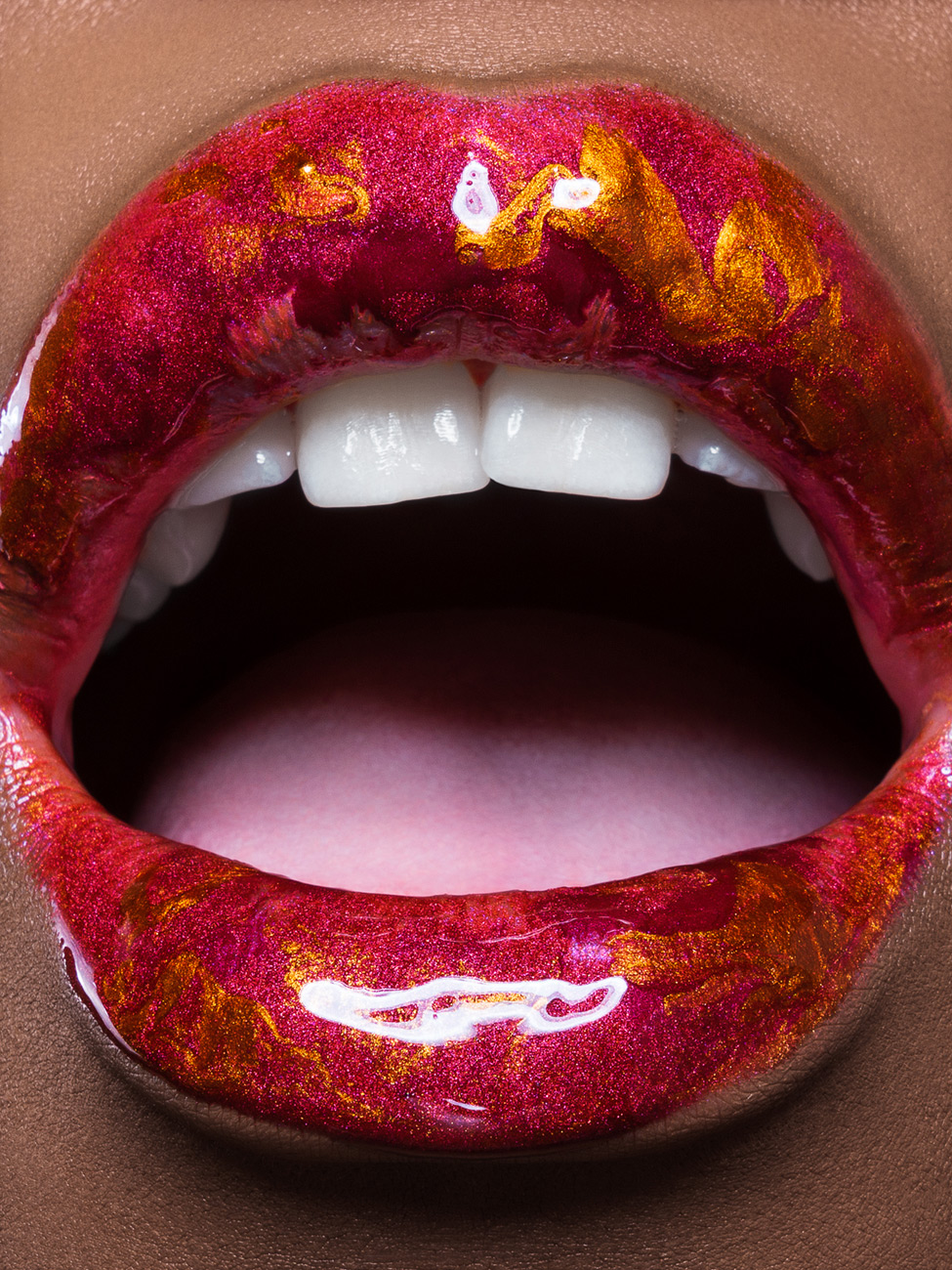 Ad retouch Studio lip gloss series image